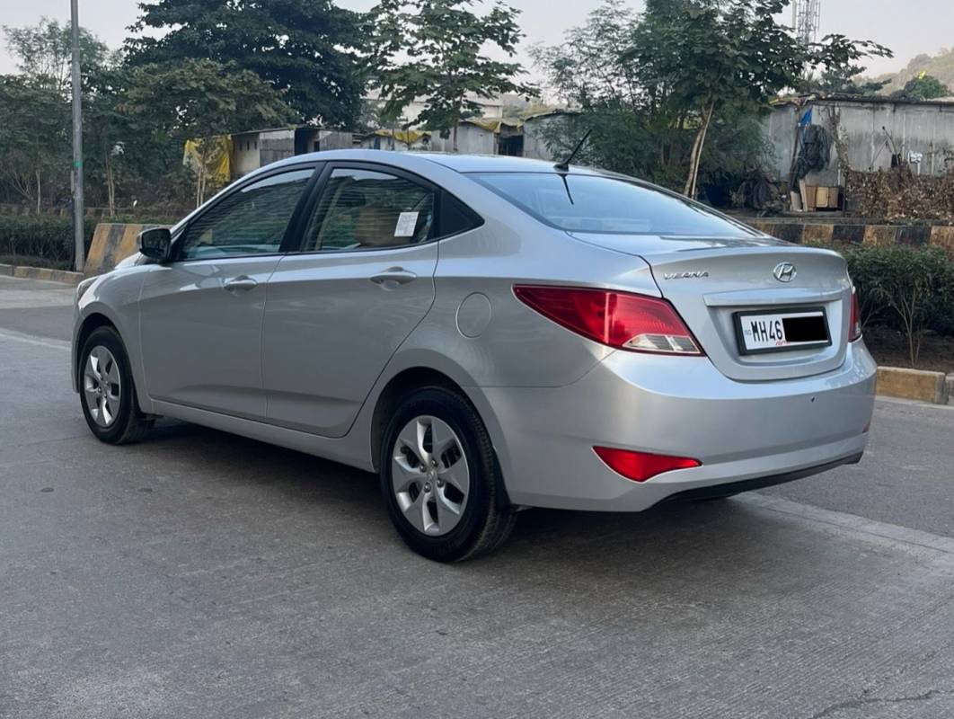 Exterior Diagnoal Left Back