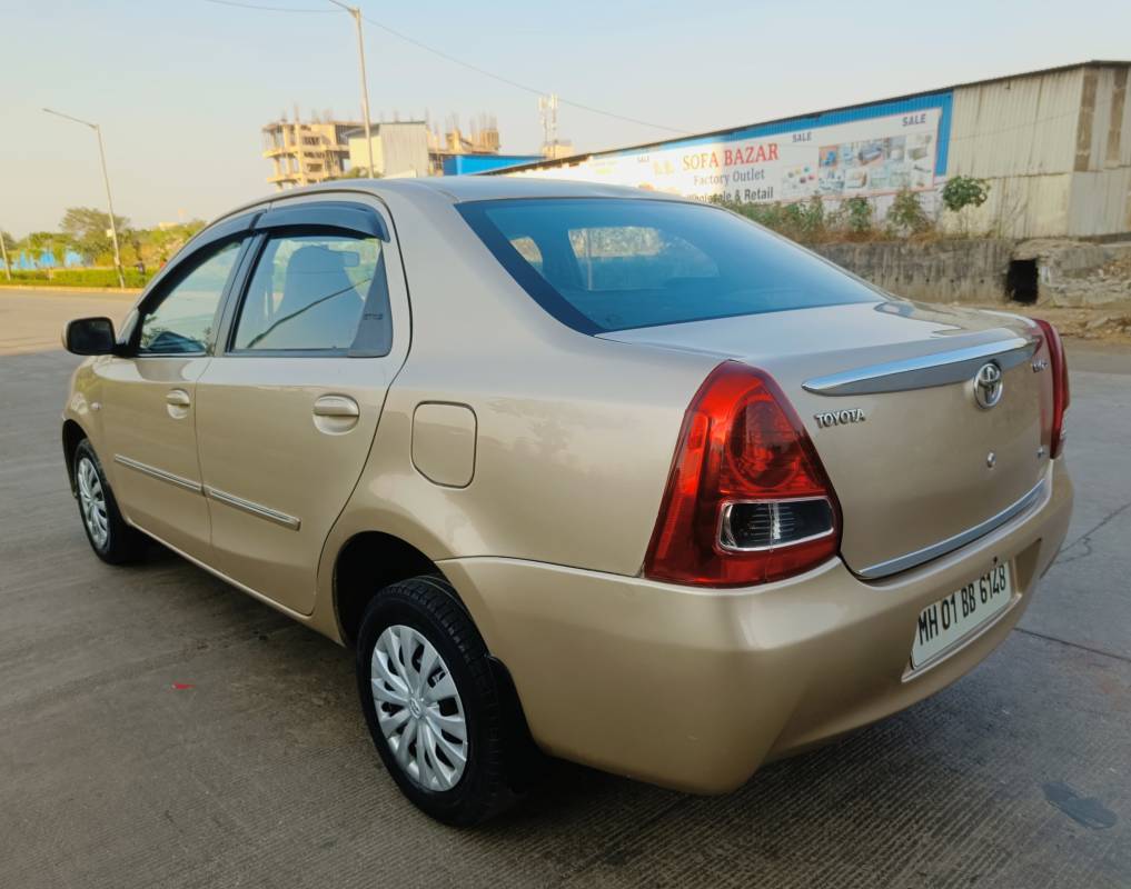 Exterior Diagnoal Left Back