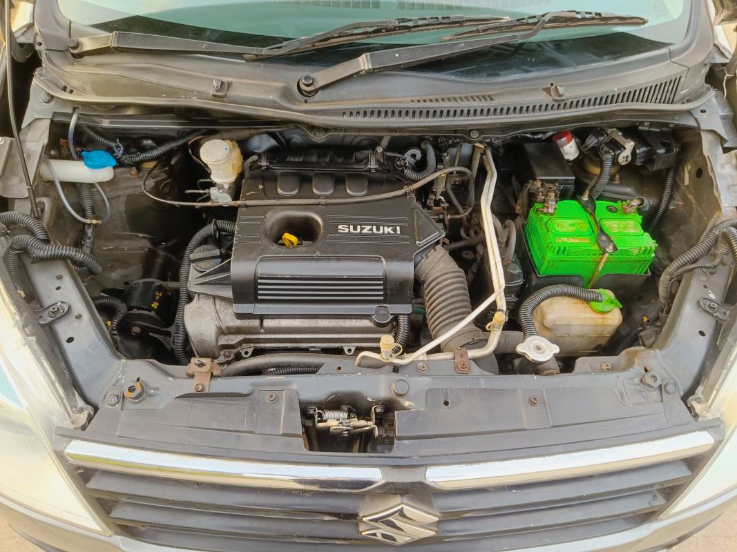 Exterior Main Engine