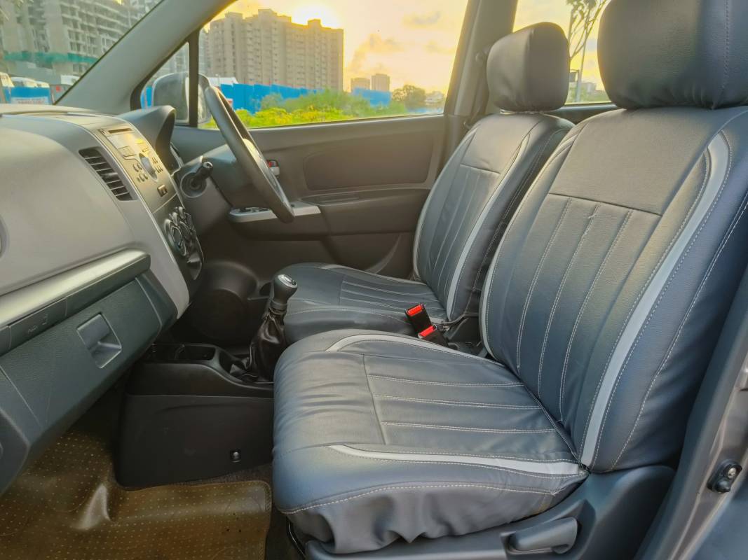 Interior Front Cabin